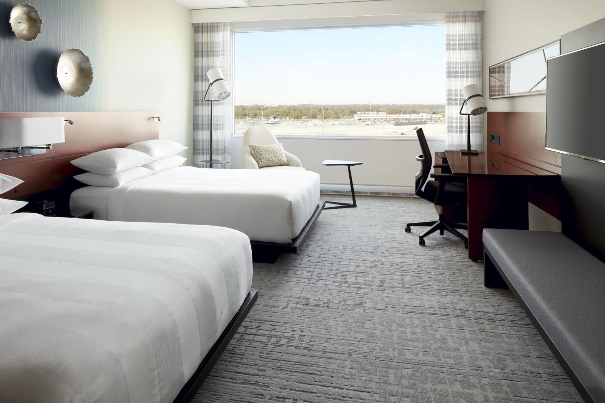 มอนทรีออล แอร์พอร์ต แมริออท อิน - เทอร์มินอล โฮเต็ล Hotel ดอร์วาล ภายนอก รูปภาพ