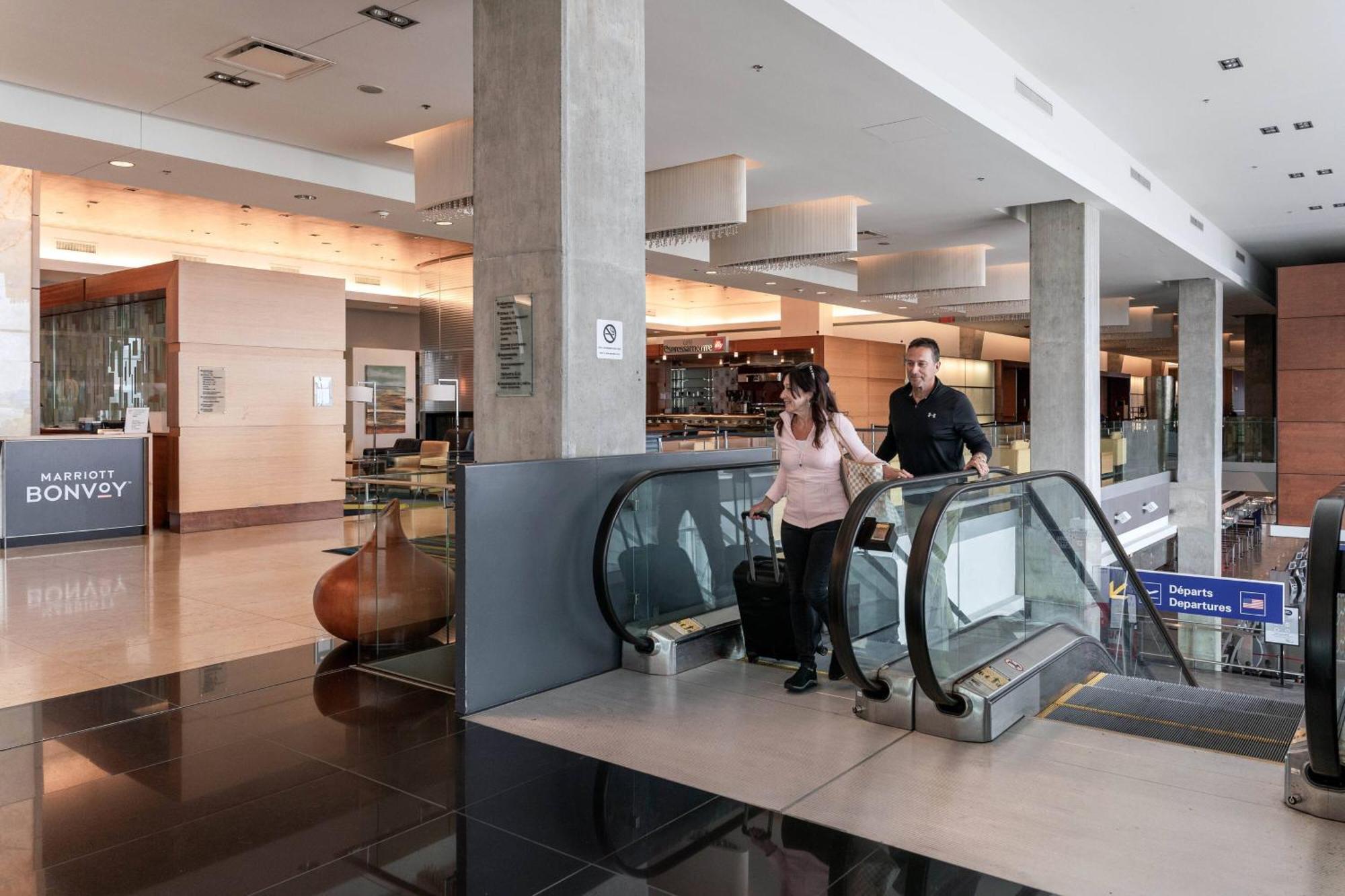 มอนทรีออล แอร์พอร์ต แมริออท อิน - เทอร์มินอล โฮเต็ล Hotel ดอร์วาล ภายนอก รูปภาพ